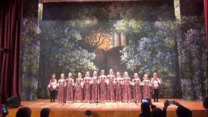 "Нет дороже бабушки". муз. и слова Е. Обуховой.