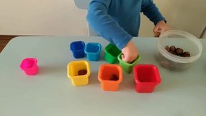 Развивашки дома. 1,4 года. Сортировка, развитие  моторики, внимания.