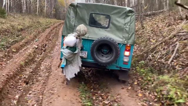 ЛУАЗ 969 - ВОЗМОЖНОСТИ СТОКА (мокрая глина, грязь, горы, лес) смотреть онлайн