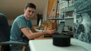 моя умная колонка Алиса вышла из-под контроля реакция