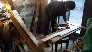 Отделка гаража досками из поддонов Finish the garage with boards from pallets