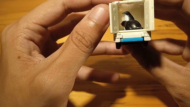 Penguins Delivery Truck very Detail Finishing | Tomica Diecast Review - Truck Edition смотреть онлайн
