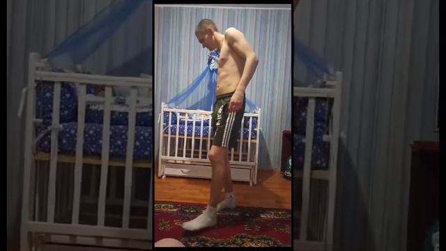 Сделали кроватку , скоро нас будет трое 😍 смотреть онлайн