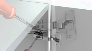 Регулировка фасада по глубине с помощью ответных планок BAV клип серии Domi