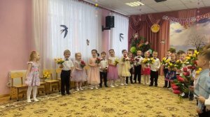 «МАМИНЫ ЦВЕТОЧКИ». Е. Фирсовой. Средняя группа. Песня на 8 марта.