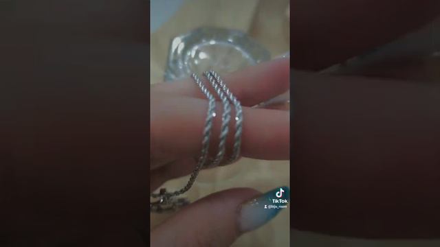 Изделия из хирургической стали выглядят как серебро, стоит как бижутерия. Бижурум смотреть онлайн