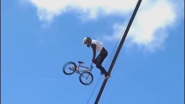 Ты не сосала никогда? Зачем ты живешь? Здохни! Эта вообще заглатыват! смотреть онлайн