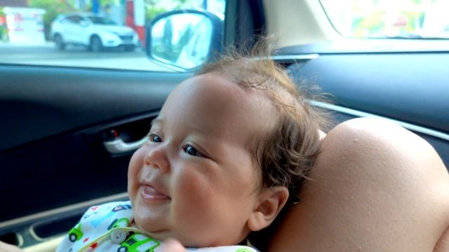 ВЛОГ Купили билеты в два раза дешевле?Надеемся нас не кинули??Папа с детьми в салоне красоты✌️ смотреть онлайн