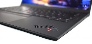 ThinkPads: T14 gen3 vs X1 Carbon gen10