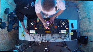 DJ A10 B2B DJ POOR - TECH HOUSE ON THE STUDIO