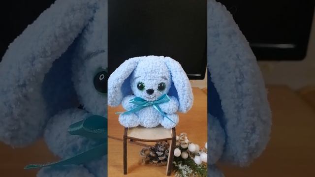 Зайка Малыш и зайка Мила крючком.