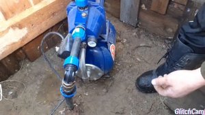 Скважина абессинская, как достать воду после зимы ???