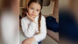 Как живёт самая богатая и юная турецкая актриса Эбрар Алья Демирбилек.