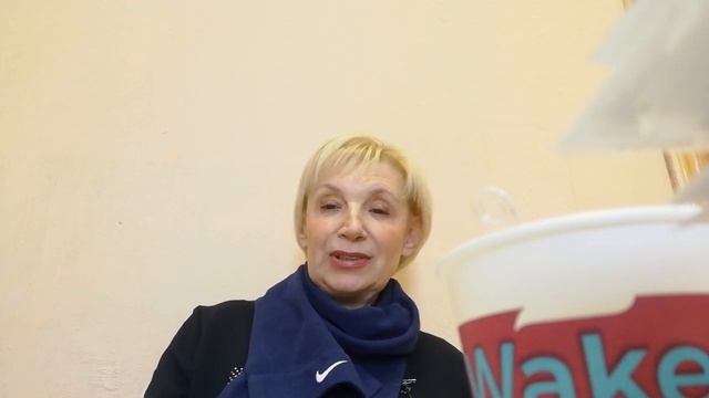 Мама Отличника нападает с помощью своих почитателей) смешно))) смотреть онлайн