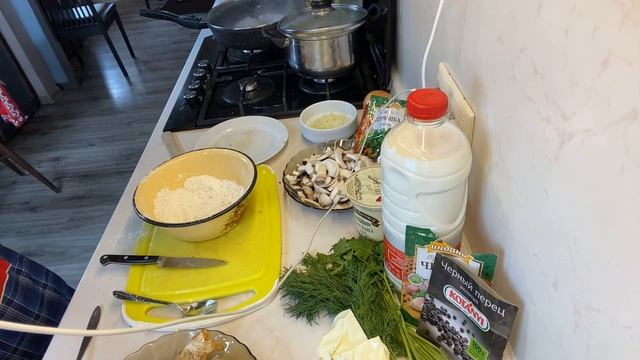 Готовим обед! Филе трески в сметанном соусе с грибами смотреть онлайн