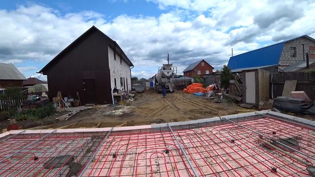 Рабочий День Командировочных Строителей. смотреть онлайн