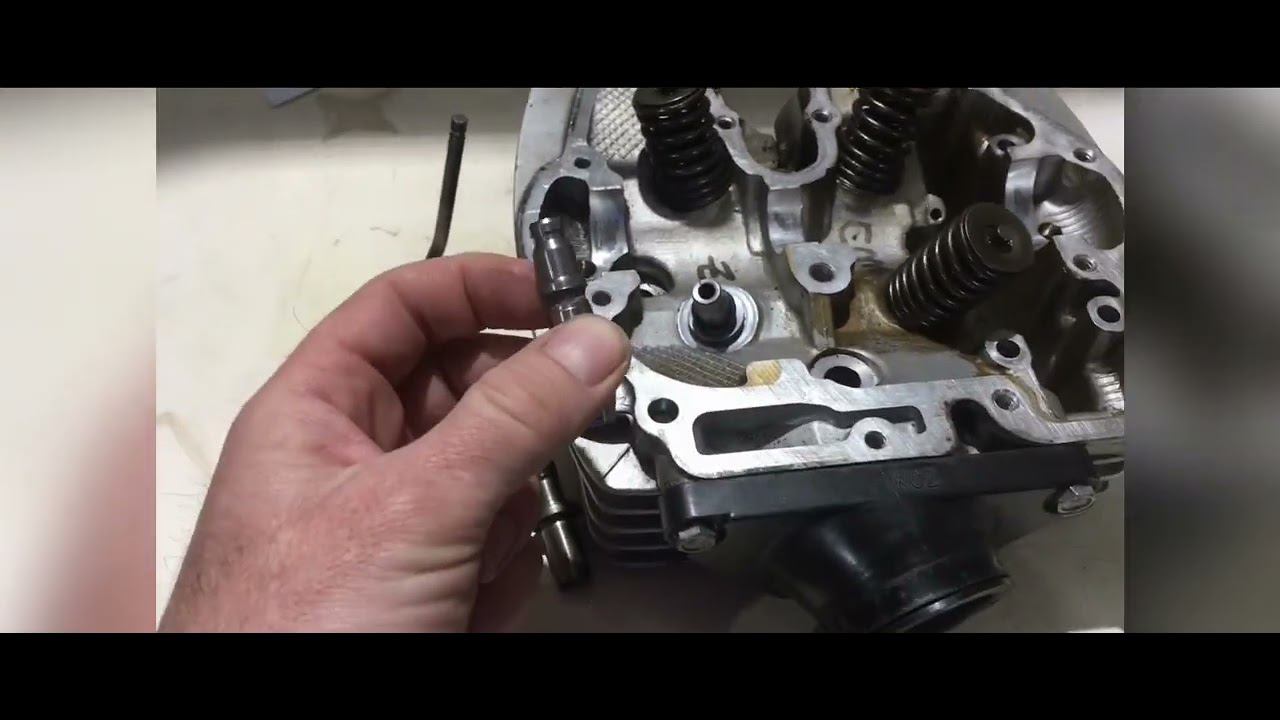 Еще одна проблема старых Honda XR250 смотреть онлайн