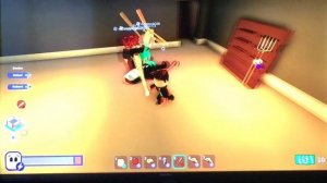 Fighting Scary Larry! Roblox Break In (Story)