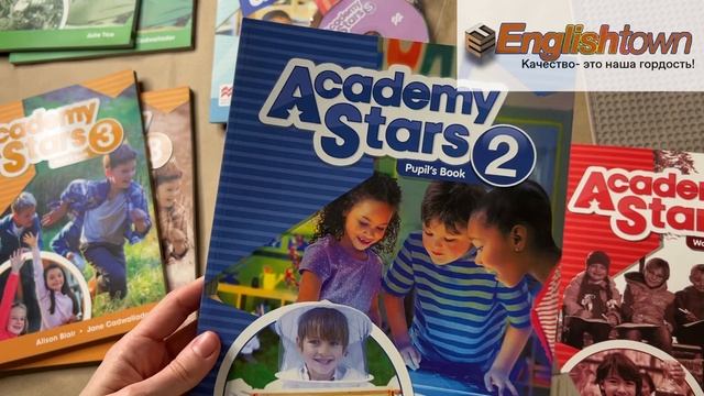 Academy stars 1 тетрадь. Учебники английского языка в Польше. Ok English учебник. Учебник английского языка Jungle. Подросток с учебником английского языка.