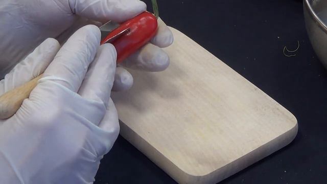 #205 How to make a pepperoni or chili flower with chisel - carving garnish lesson for beginners смотреть онлайн