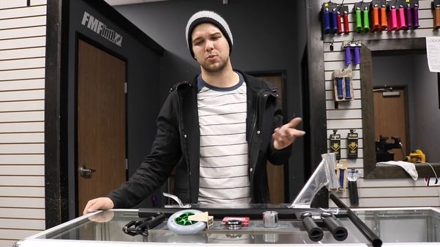 $900 DOLLAR CUSTOM SCOOTER BUILD!! NEW TITANIUM BARS!? смотреть онлайн