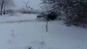 нива на цепях по очень плотному снегу