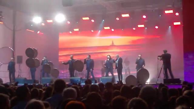 (5) День города. Красноярск - без 10 400! 25.08.2018. Хор Турецкого на площади перед БКЗ смотреть онлайн