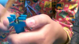 Червячок из резинок на рогатке. Легко и просто.