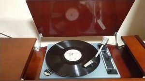 Лейлим  Поёт Байгали Досымжанов