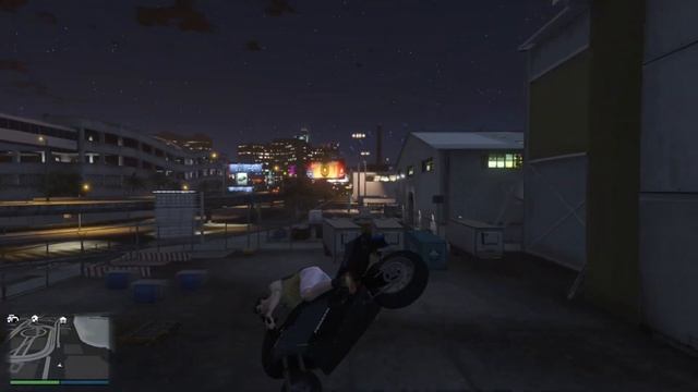 Kompilace Triků Na Motorce v Gta V смотреть онлайн