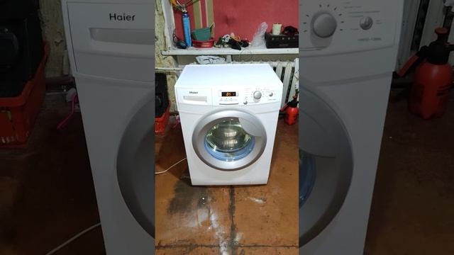 Продается Стиральная Машина Haier 5kg, цена 7500р, гарантия месяц, возможно доставка до двери Мос М смотреть онлайн