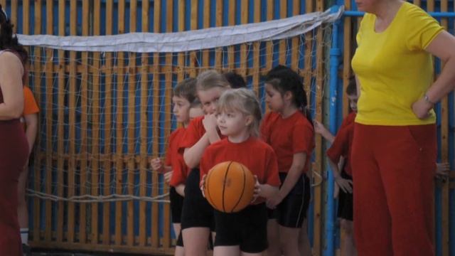 Городские соревнования юных баскетболистов .wmv смотреть онлайн