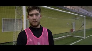 Купил бутсы BALENCIAGA за $825 / В них вообще можно играть в футбол?!