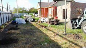 Стройка  навеса для техники,  и мастерской. Делаем навес.