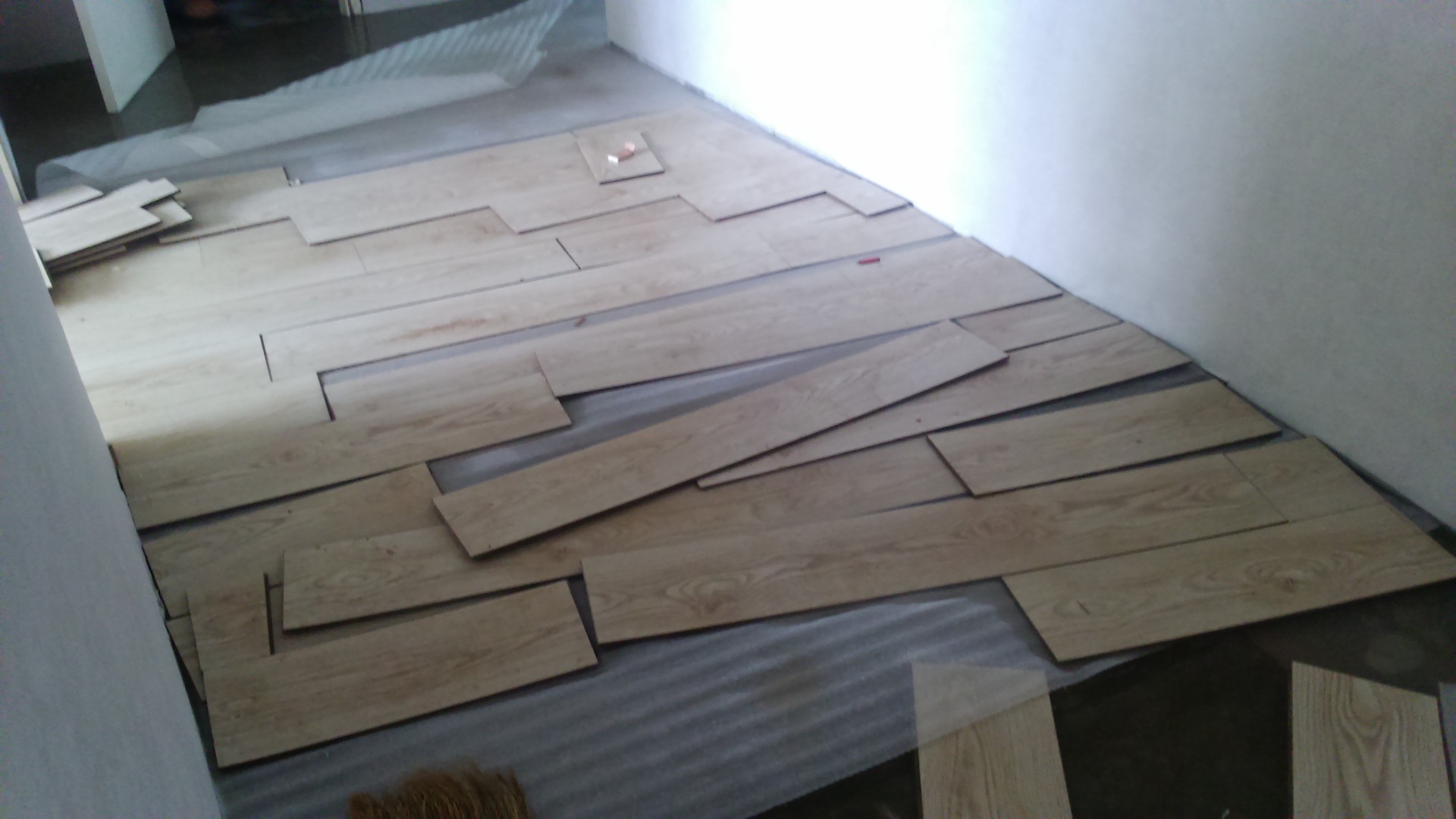 ЗАТОПИЛО КВАРТИРУ ЗАКАЗЧИКА и соседей снизу. ЛАМИНАТ и ДВЕРИ на выброс смотреть онлайн