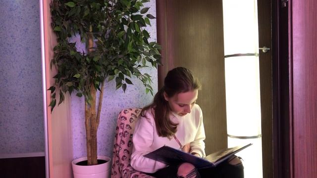 Громкие чтения «Под абажуром». Волшебные сказки о феях смотреть онлайн