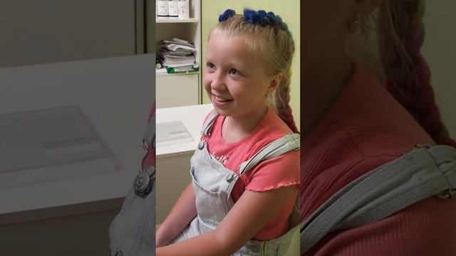 Прокол ушей. Каролина в шоке ? смотреть онлайн