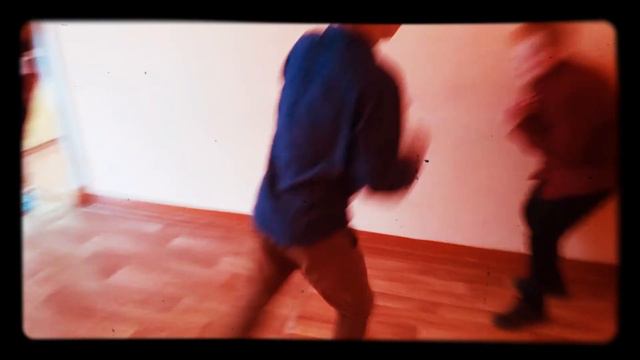 ШКОЛЬНОЕ ПОБОИЩЕ! смотреть онлайн