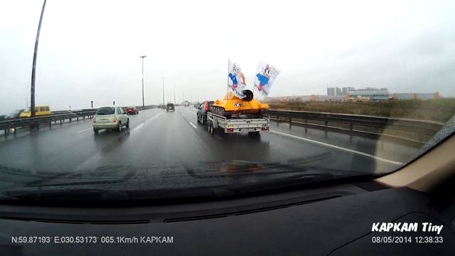 Танки на дорогах Санкт-Петербурга! смотреть онлайн