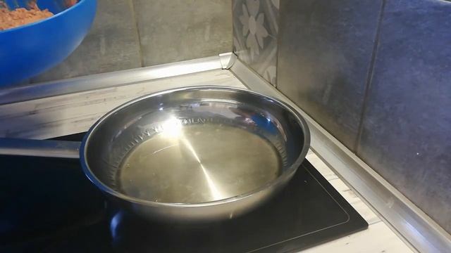 Икономични шницели много вкусни и бързи за приготвяне смотреть онлайн