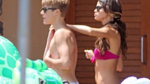 Justin Bieber and Selena Gomez in Hawaii 