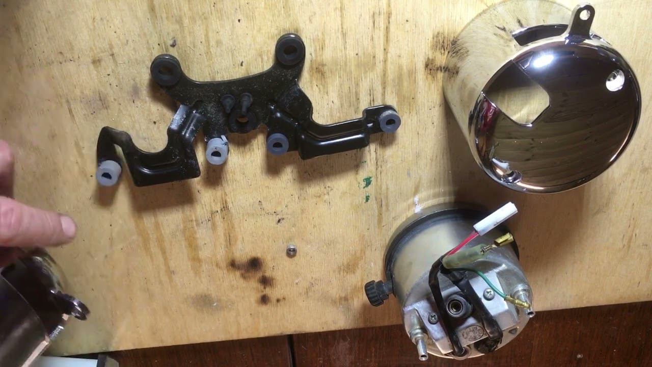 Замена стаканов приборки Honda CB400SS смотреть онлайн