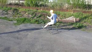 Действующий самодельный кованый велосипед! Единственный в мире! Кузнец Кулибин