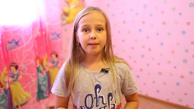 Нелопающиеся мыльные пузыри. Играем с братом и собакой // Видео для детей