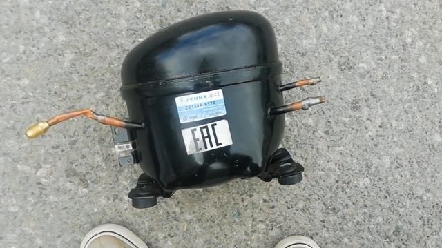 Разбор холодильников, компрессоров, сдаю металл, завтра праздник 1 сентября. смотреть онлайн