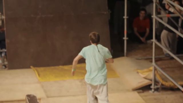 «Parkour Battle» - Сергей Арзуманов смотреть онлайн