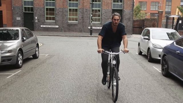 The Pashley-Morgan Bicycle: A Very British Collaboration смотреть онлайн