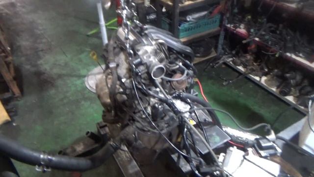 Проверка давления масла в двигателе F8CV 126035KA1 смотреть онлайн