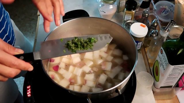 AIP Clam Chowder смотреть онлайн