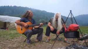 И нисколько мы с тобой не постарели...